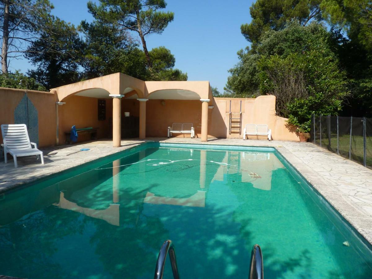 Bed and Breakfast Mas Des Oliviers Saint-Marc-Jaumegarde Экстерьер фото